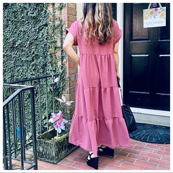 MADE IN ITALY FABULOUS V TIERED MAXI DRESS - Picture 5 of 9